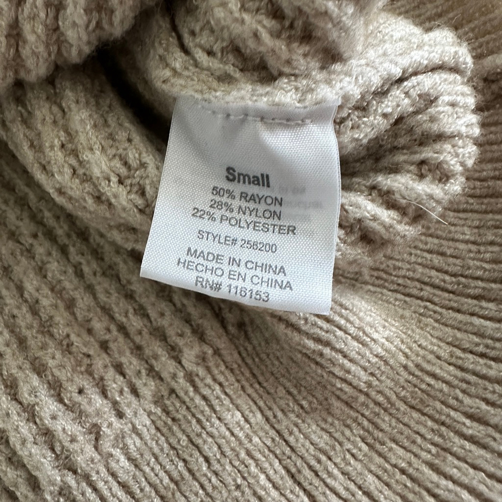 Women's Poof Apparel Beige Waffle Knit Button Front Cardigan S - Picture 3 of 5